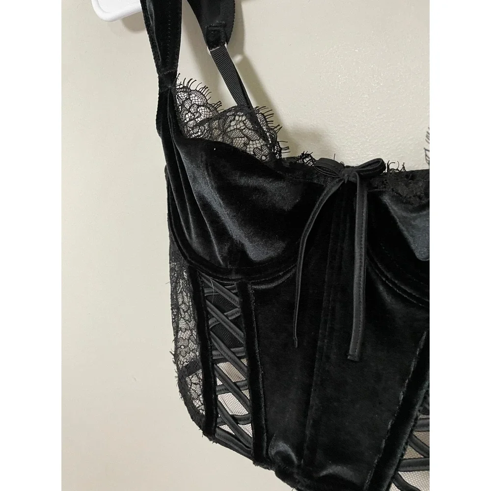 Victoria's Secret Dream Angels Lace and Velvet Cap Sleeve Corset Bra Top Size XS